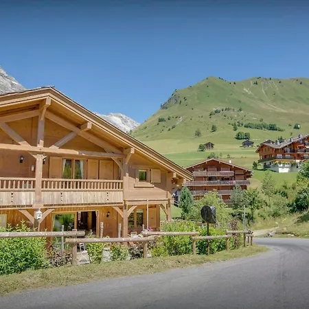 L'ours Blanc - Ovo Network Chalet